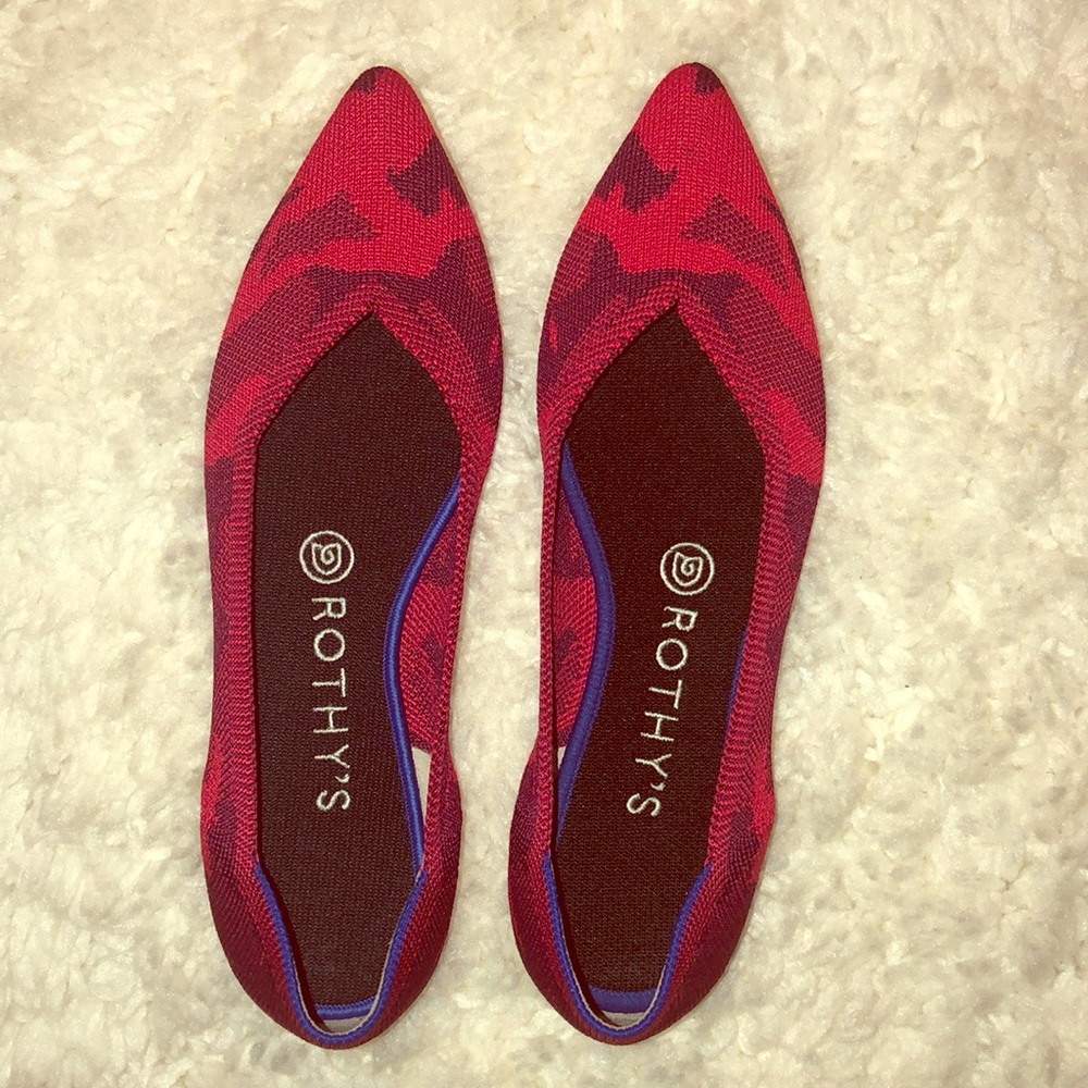 Discontinued!! Rothy’s The Point Red Camo - Size 8